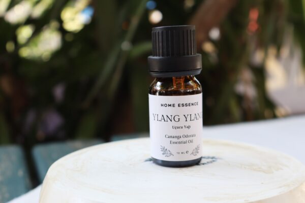 Ylang yang uçucu yağı