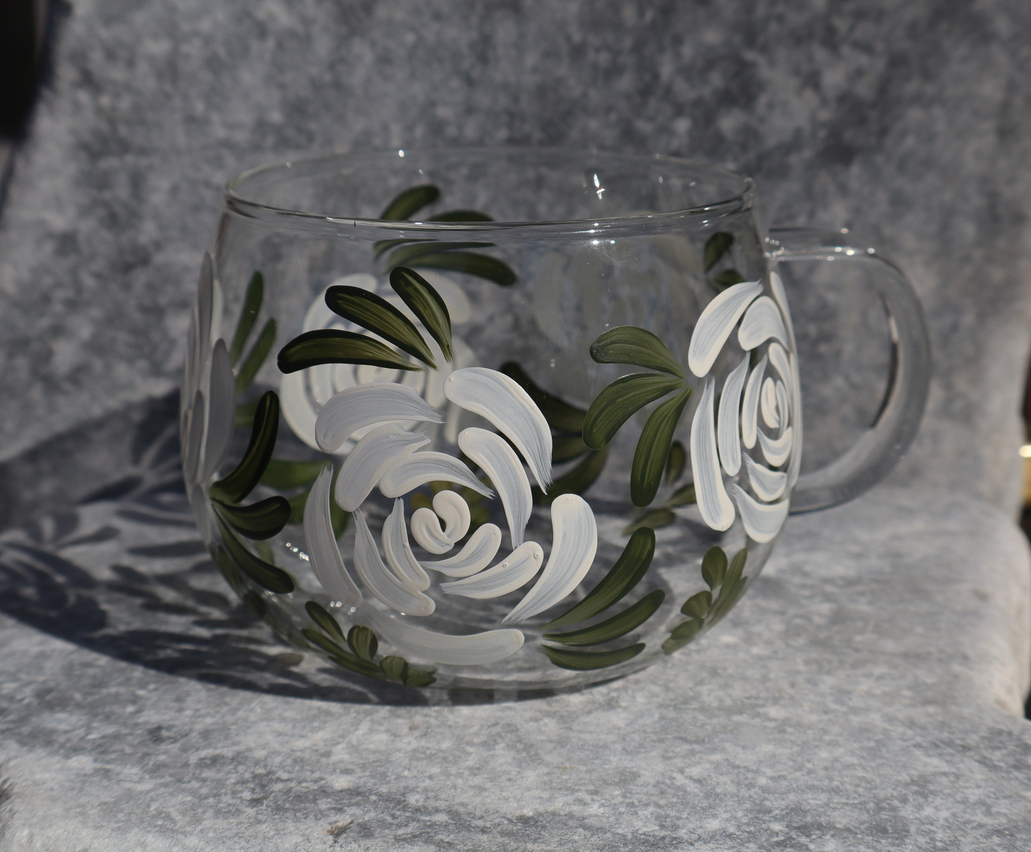 White Roses - Cam Kupa 410 ml, beyaz güllü görünüm