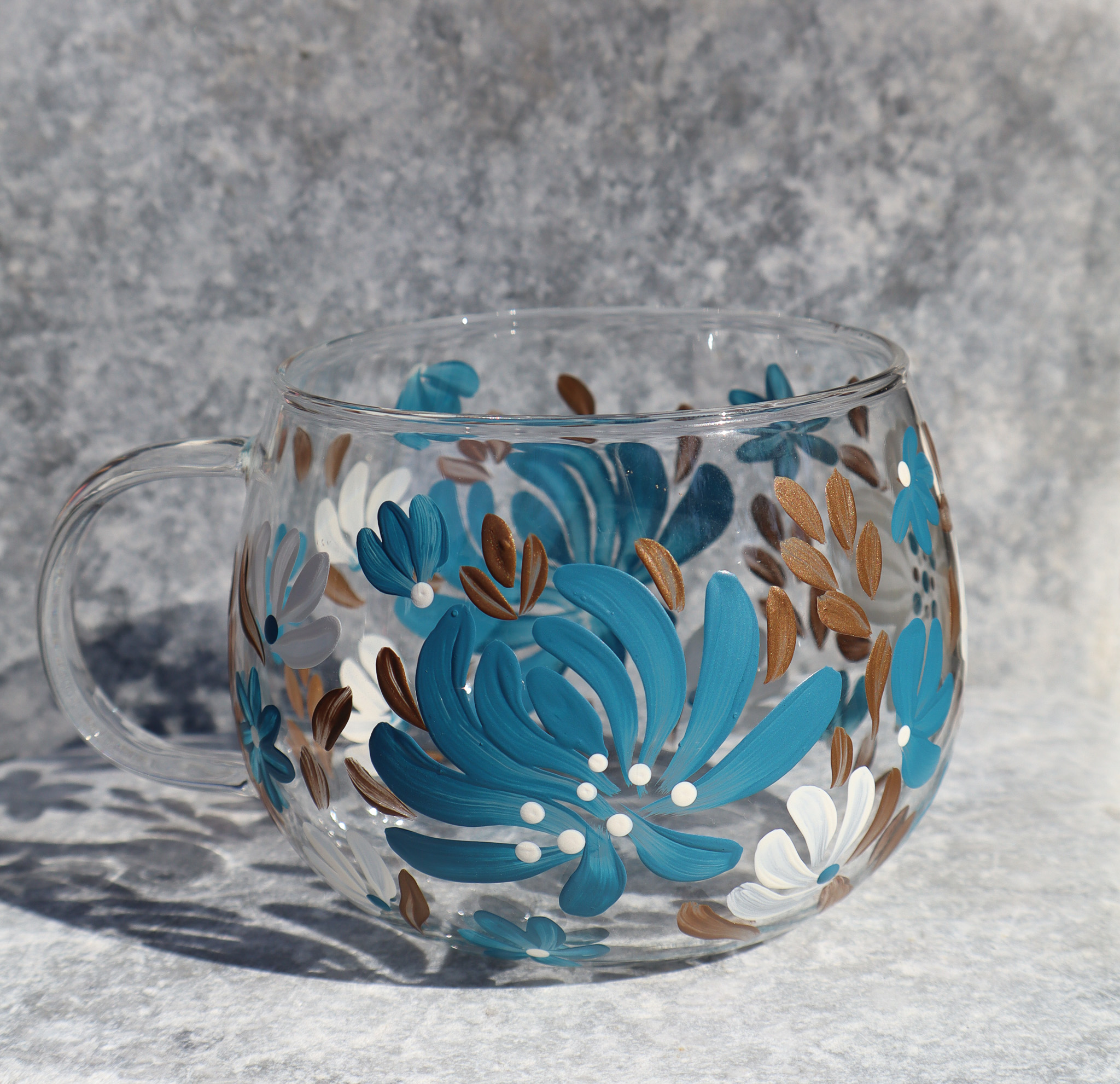 Teal & Mocha Floral - Cam Kupa 410 ml, petrol mavisi çiçekli kulplu görünüm