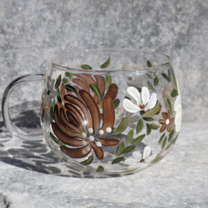White & Mocha Floral - Cam Kupa 410 ml, moka çiçekli kulplu görünüm