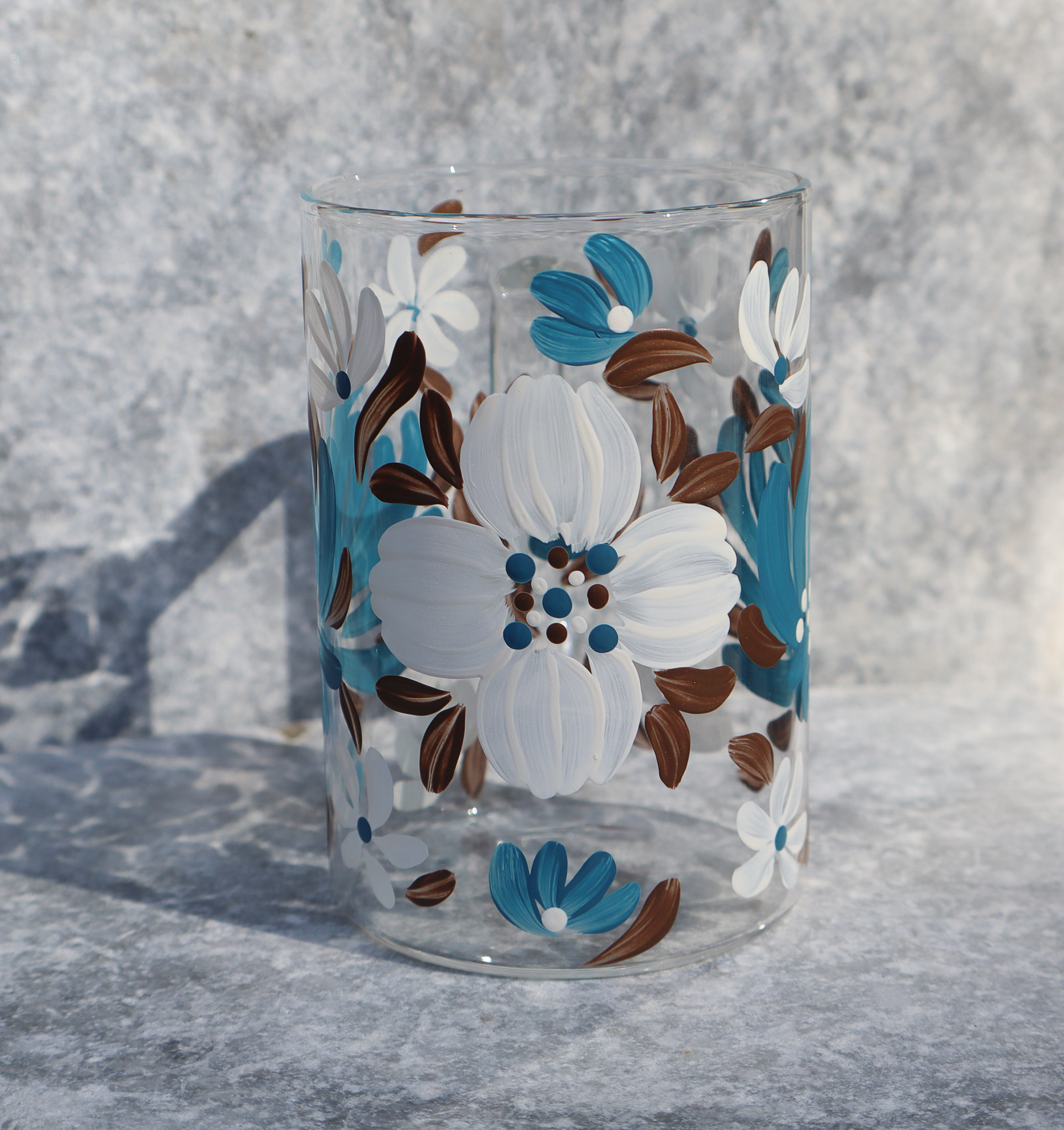 Teal & Mocha Floral - Cam Kupa 270 ml, beyaz çiçekli yüz